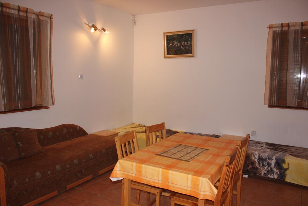 Apartmany Vinne Phòng bức ảnh